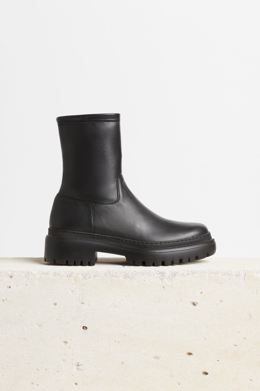 Husk LIBERTINE BOOT - Black