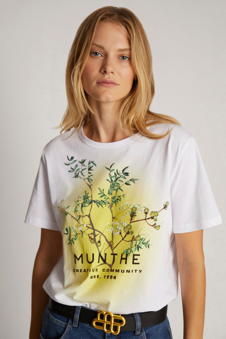 Munthe Omea Tee - White