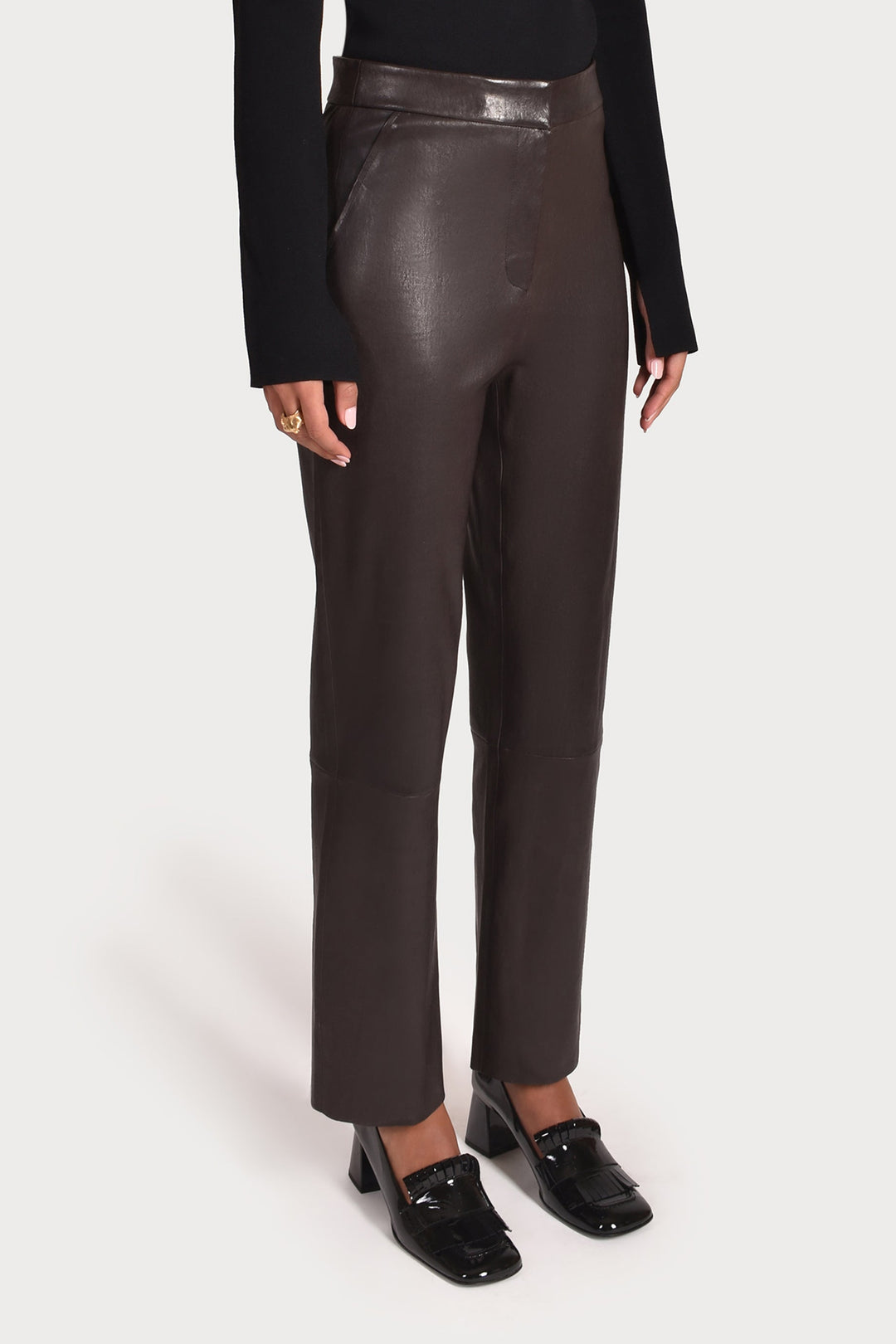 Husk CROP LEATHER - Chocolate