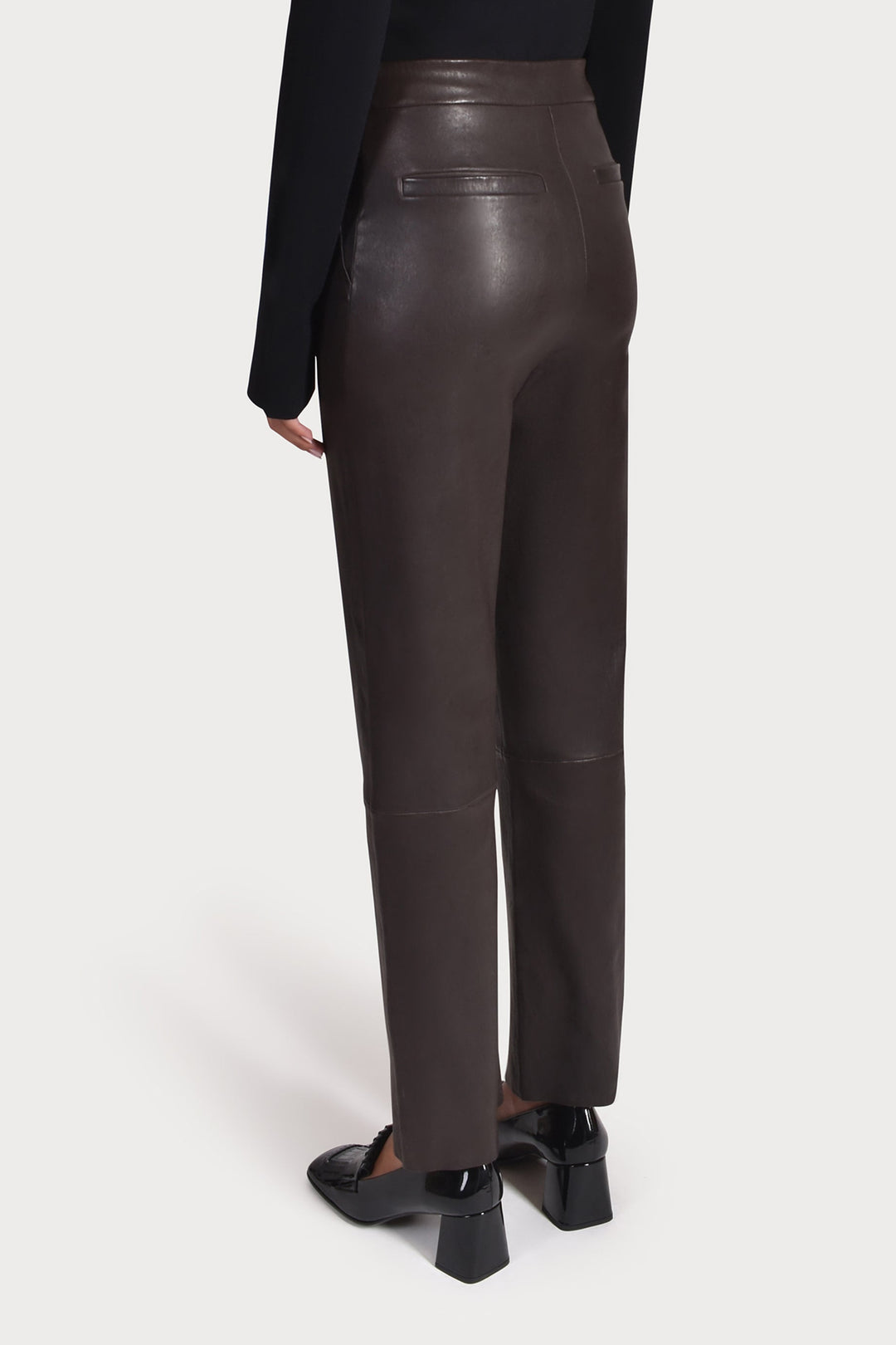 Husk CROP LEATHER - Chocolate