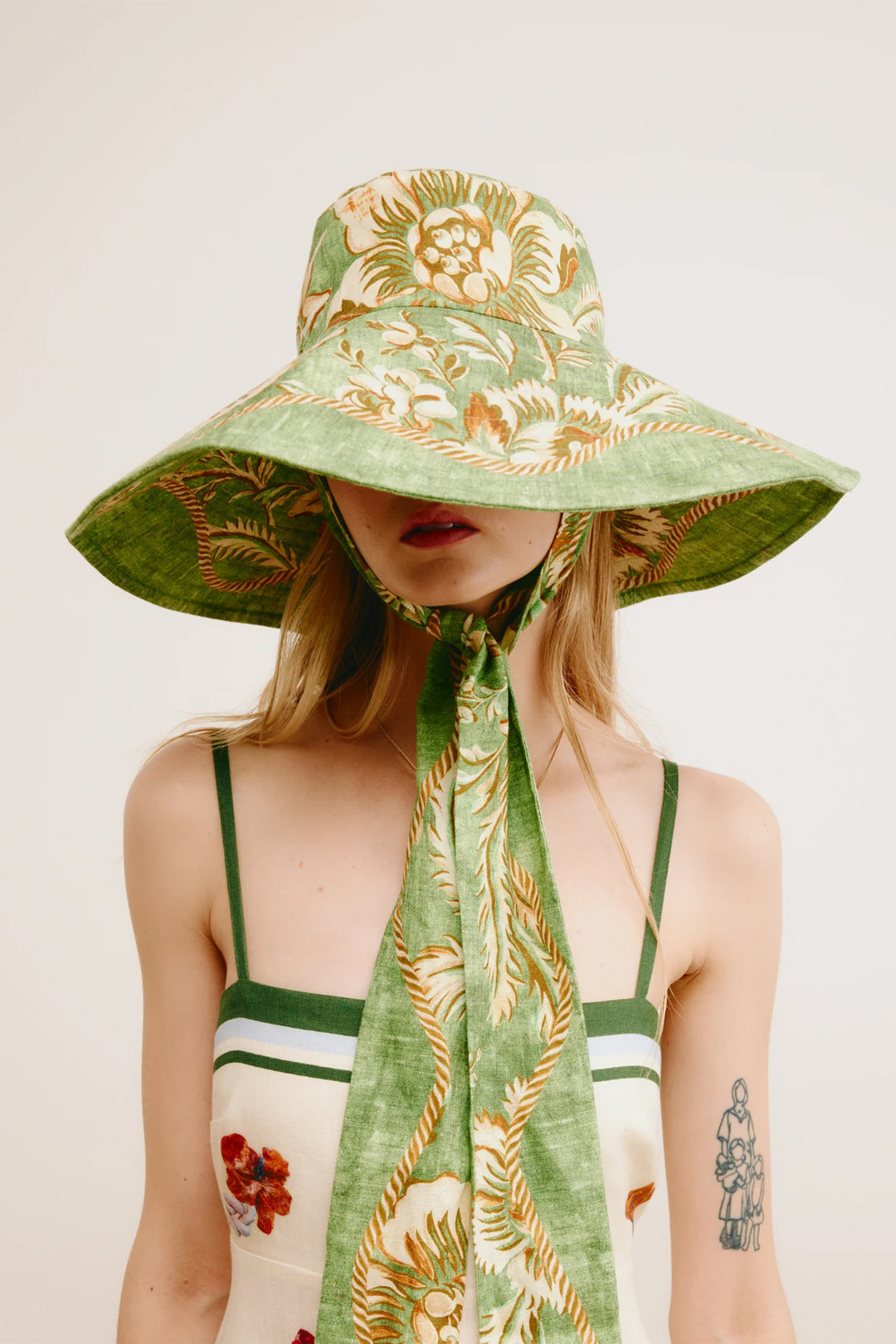 Alemais Alessia Sunhat