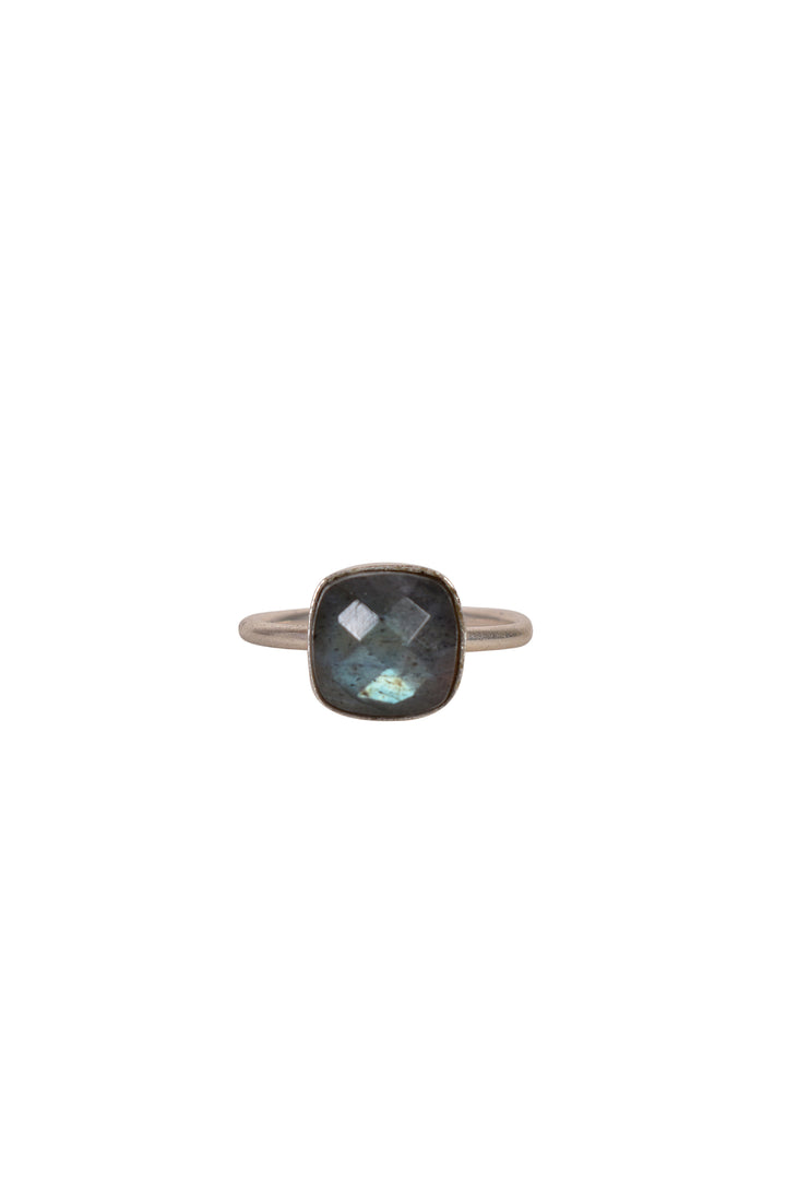 Alouette Design
 Quincy Ring - Labradorite