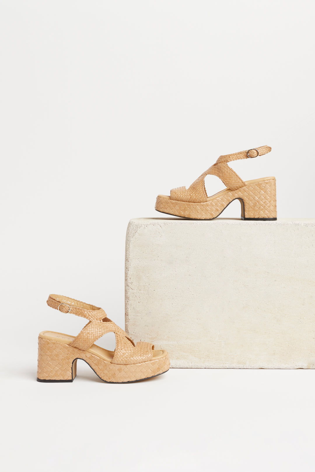 Husk FLEUR PLATFORM - Nude