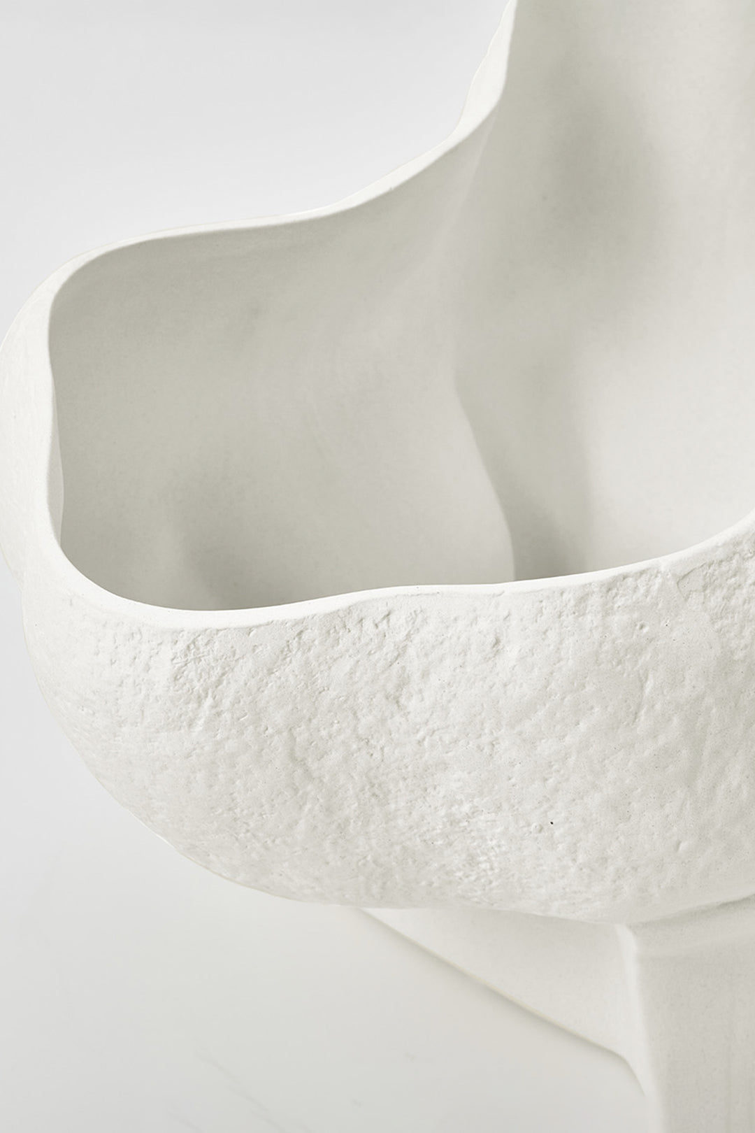 Husk Conch Bowl - Ivory