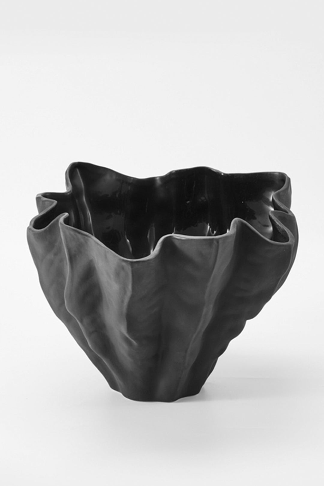 Husk Flute Bowl - Ebony