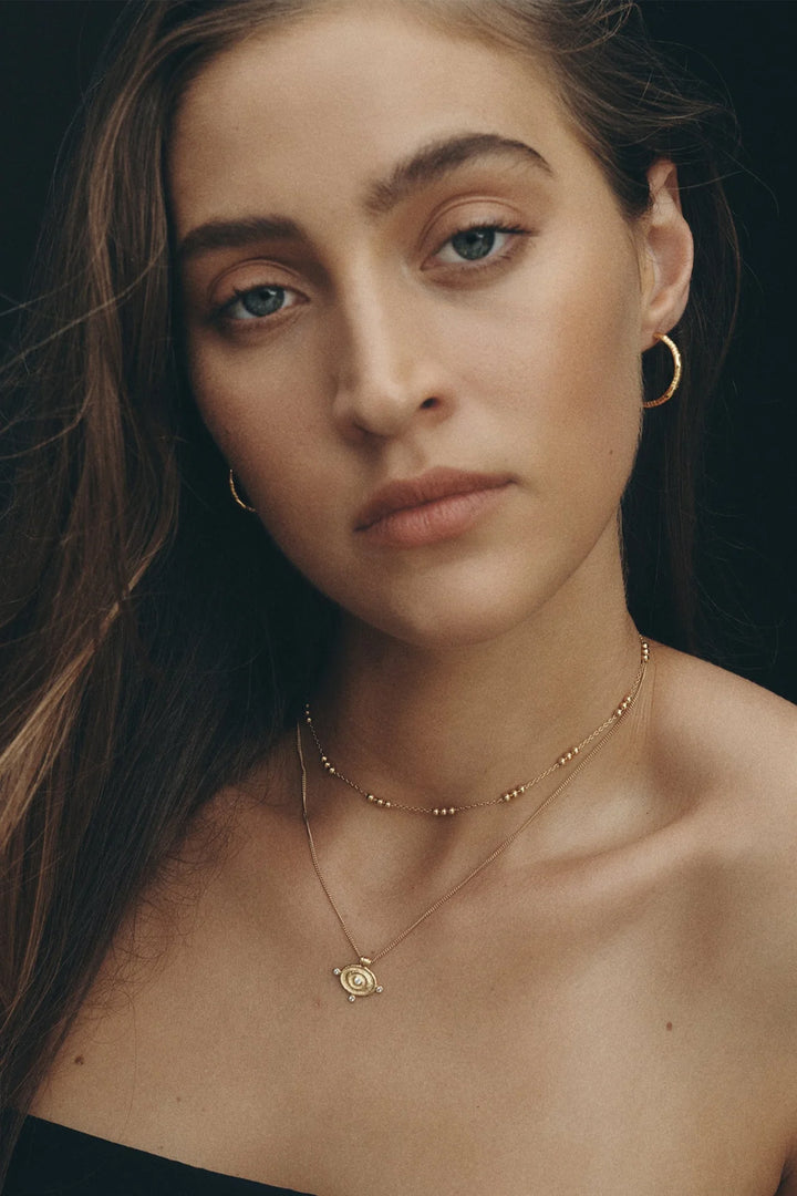 Temple Of The Sun Reign Oval Necklace - Gold