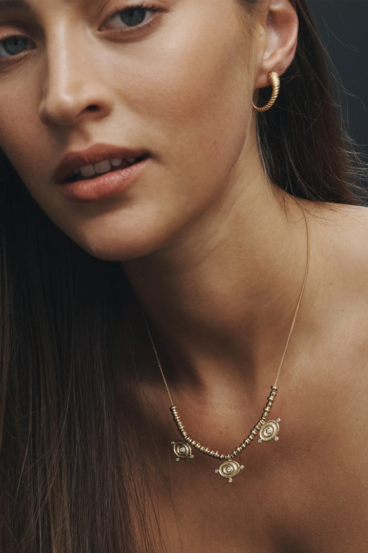 Temple Of The Sun Reign Oval Statement Necklace - Gold