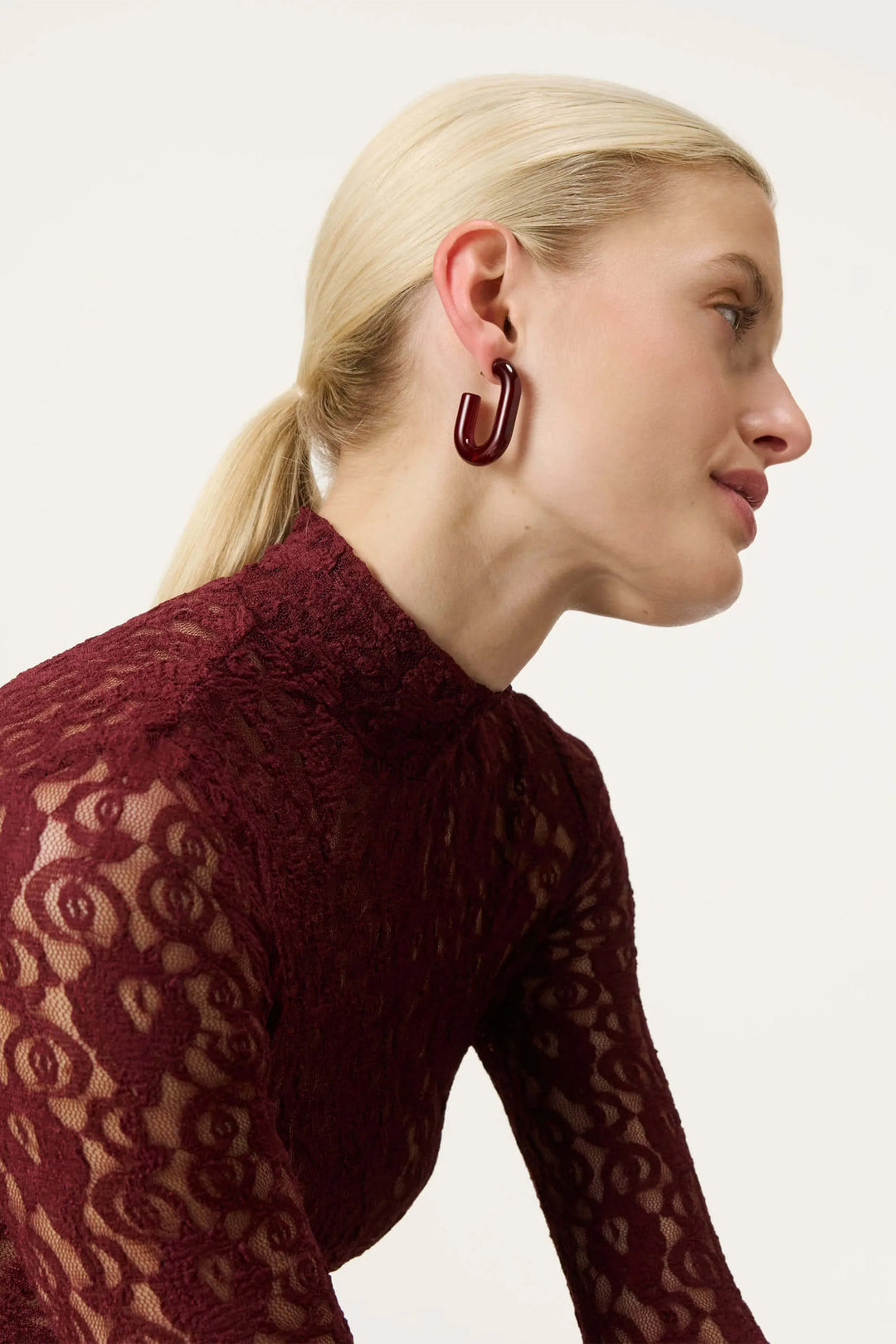 Vanessa Baroni New Oval Earrings
