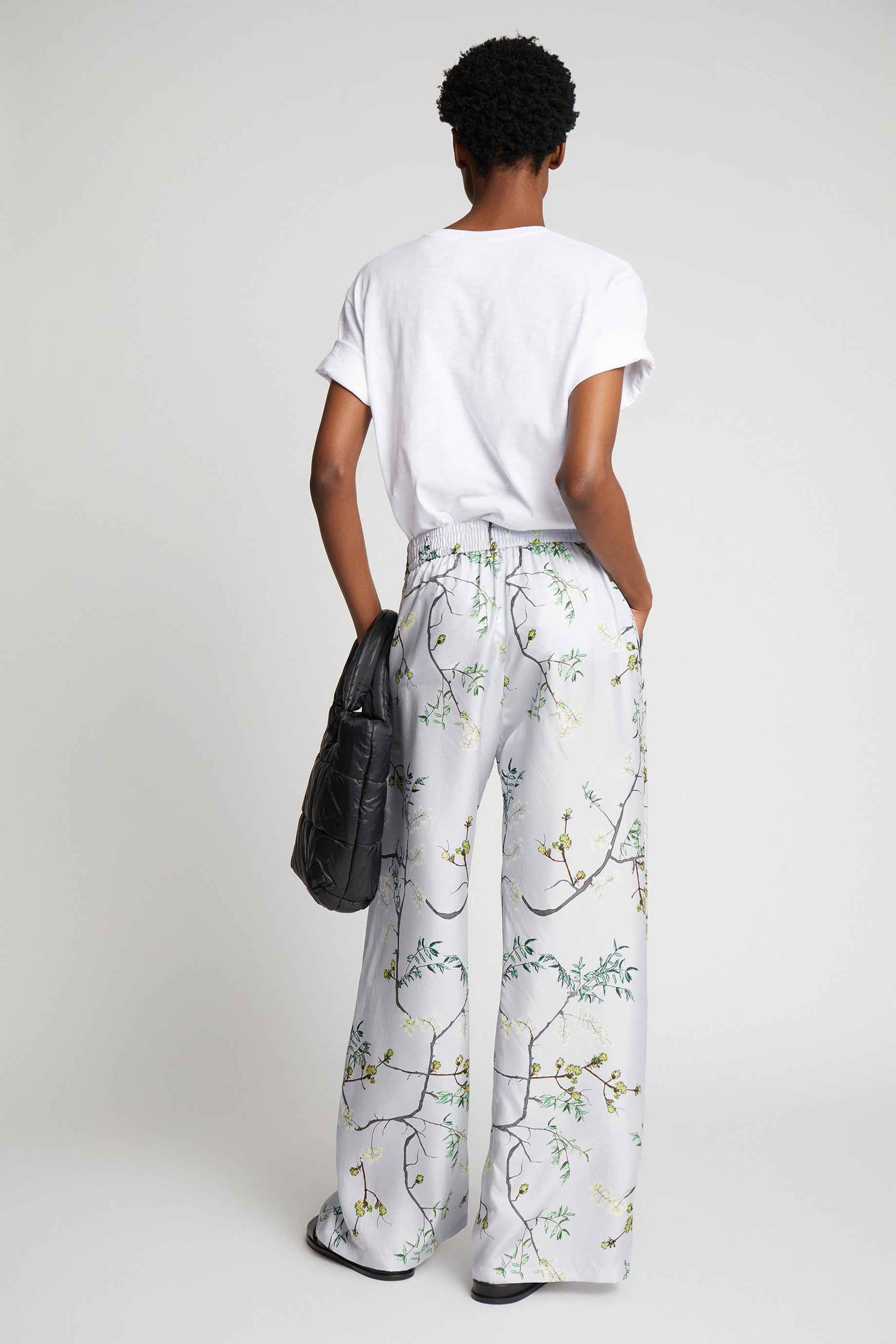 Munthe Arum Pant – Husk