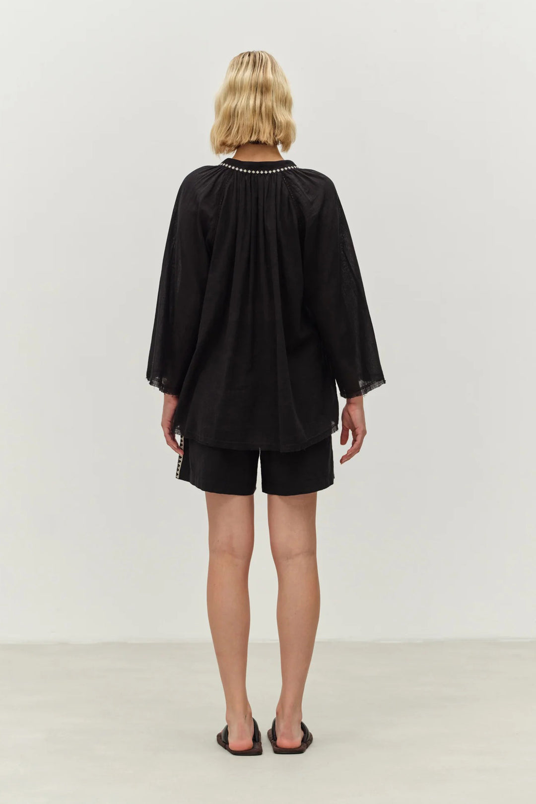 Devotion Twins Thalia Short - Black