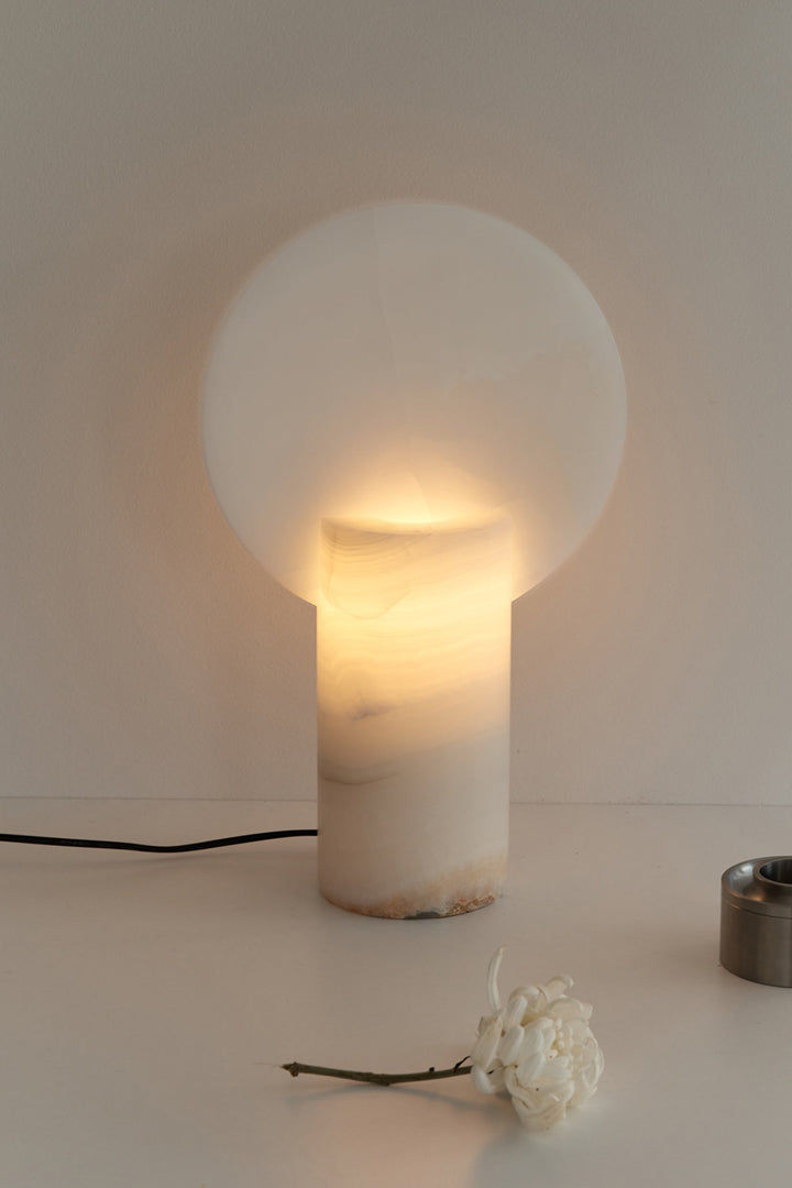 Husk Circle Lamp - Onyx