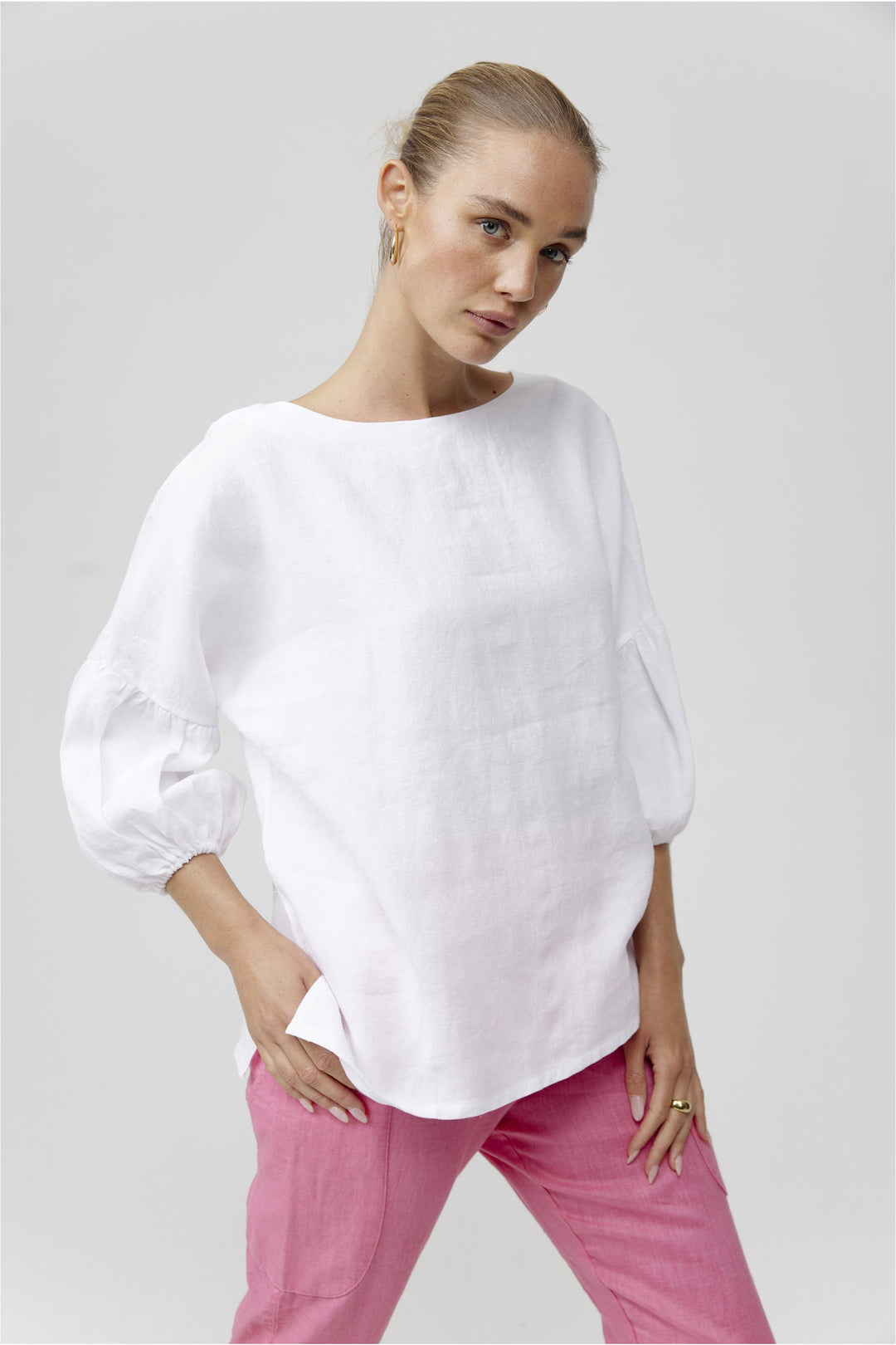 Kinney                                   Leo Top - White